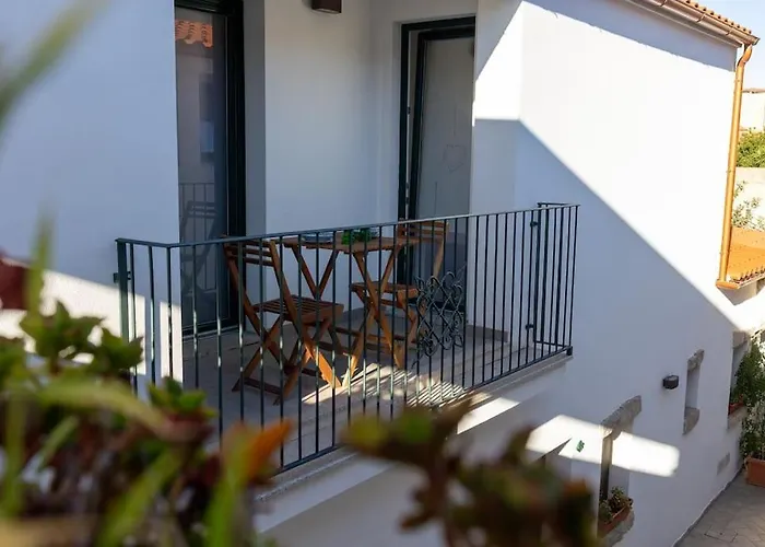 Апартаменти Elegante Rifugio Con 1 Da Letto 4 Adulti Wi-fi Netflix